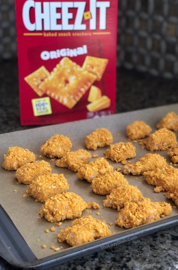 CheezIt Covered Chicken Nuggets (SOO GOOD!!) Quick & Easy To Make