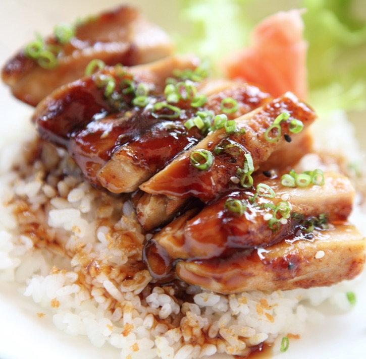 Quick & Easy Baked Teriyaki Chicken Recipe -- If you're looking for easy oven baked chicken breast recipes, you've got to try this homemade teriyaki sauce!