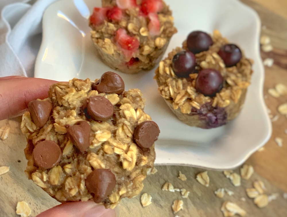 Healthy 3 ingredient muffins made with just a few clean eating ingredients including oats, banana and vanilla extract. Add the mix-ins of your choice such as fruit, nuts or chocolate chips.
