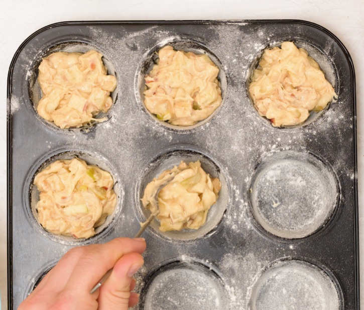 How to make apple muffins with cake mix and apple sauce!