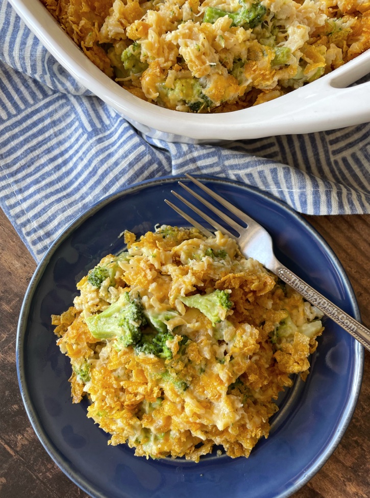 Easy Cheesy Chicken Broccoli & Rice Dinner Casserole | A family favorite! Your picky eaters are going to love this budget friendly meal. It's so easy to make thanks to canned chicken, instant rice, and frozen vegetables! It's also rather healthy especially if you use brown rice. 