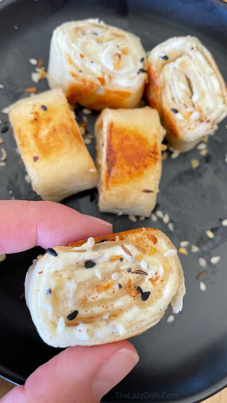 Easy Crispy Bagel Bites Snack | These are awesome! This fun snack idea is especially popular with my teenagers. They have fun making them after school when they are craving something delicious to eat. 