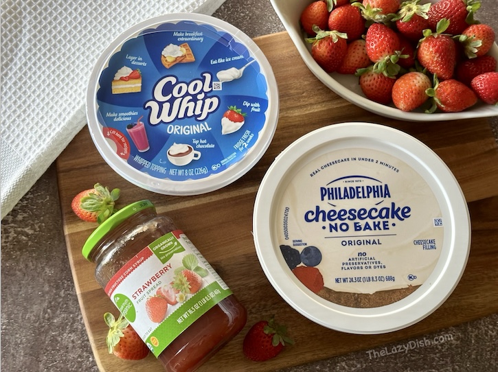 Here is a perfect appetizer recipe for parties and gathering. This 3 ingredient party dip is so easy to make and it's always a hit with everyone. Make this 5 minute recipe today and you'll be the hit of any party. 