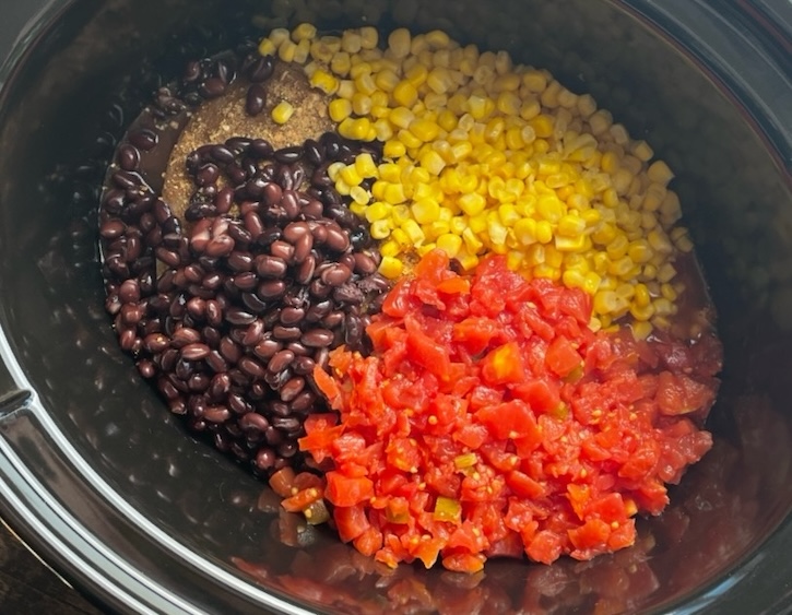 How to make creamy chicken taco soup for dinner!