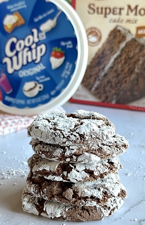 Chocolate cool whip cookies