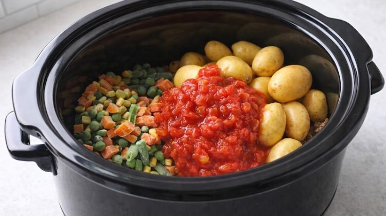 Delicious slow cooker dinner ideas that are simple to make, kid approved, budget friendly, and made with few ingredients.